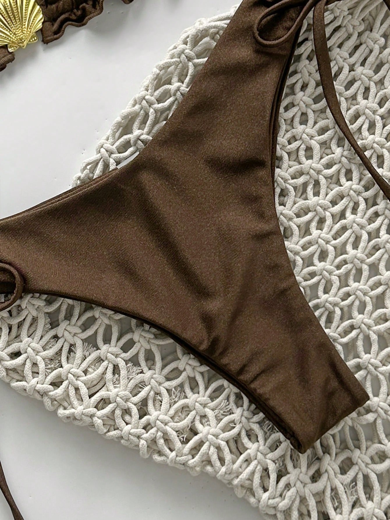Swim Vcay Conjunto de bikini sencillo para mujer con tirantes de espagueti, unicolor, decoración de concha metálica y lazos laterales, ideal para primavera y verano - Imagen 5
