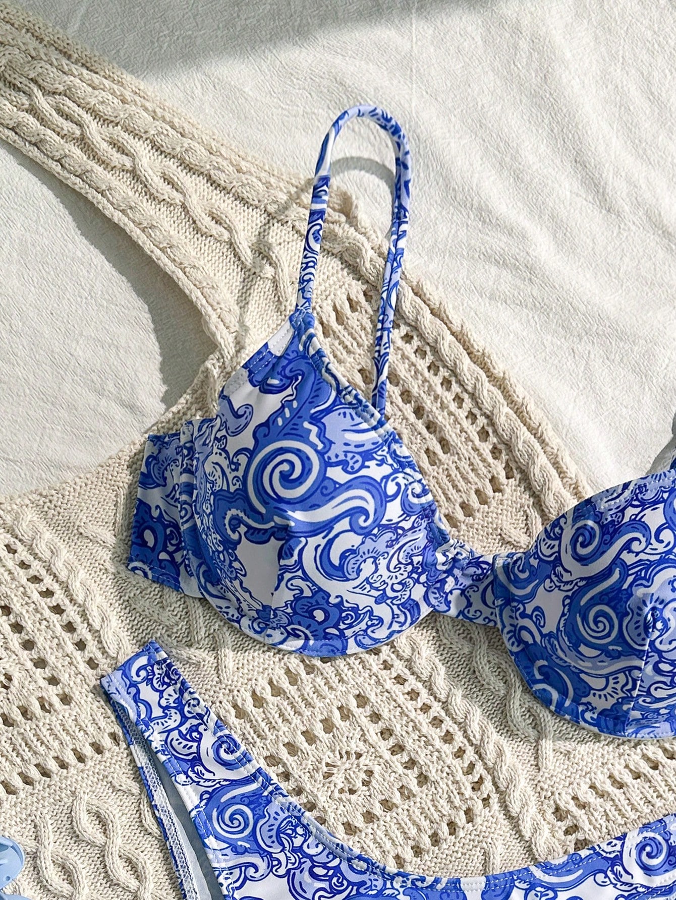 Swim SXY 2 piezas Bikini con sujetador bandeau estampado azul con efecto push up, con tirantes ajustables - Imagen 3