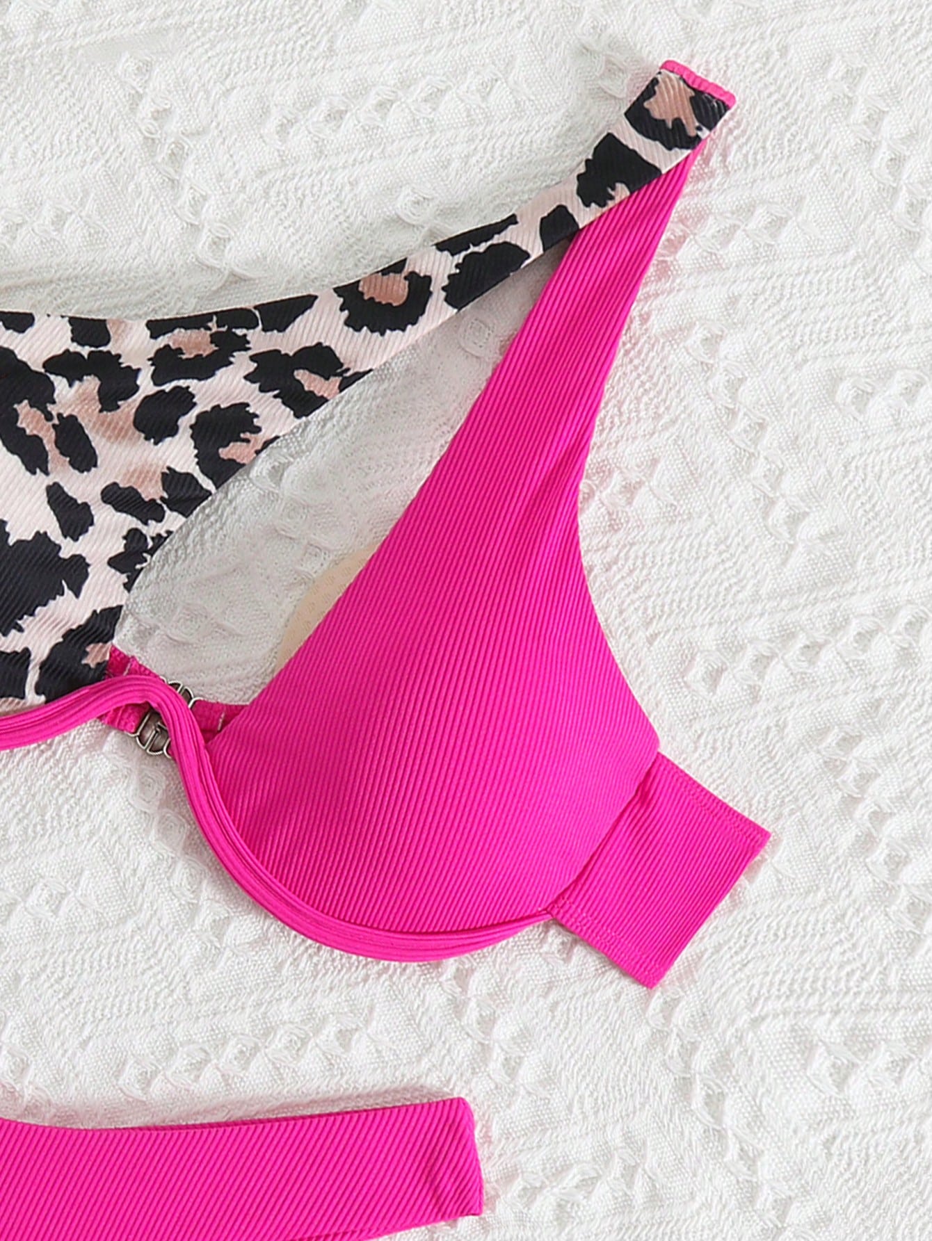Swim Set de 2 piezas Bikini con relleno y diseño hueco estampado de leopardo - Imagen 2