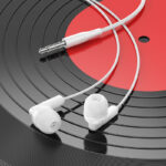 Hoco - Audífonos M121 Bright con Micrófono y Control – Conexión Jack 3.5 mm - Imagen 3